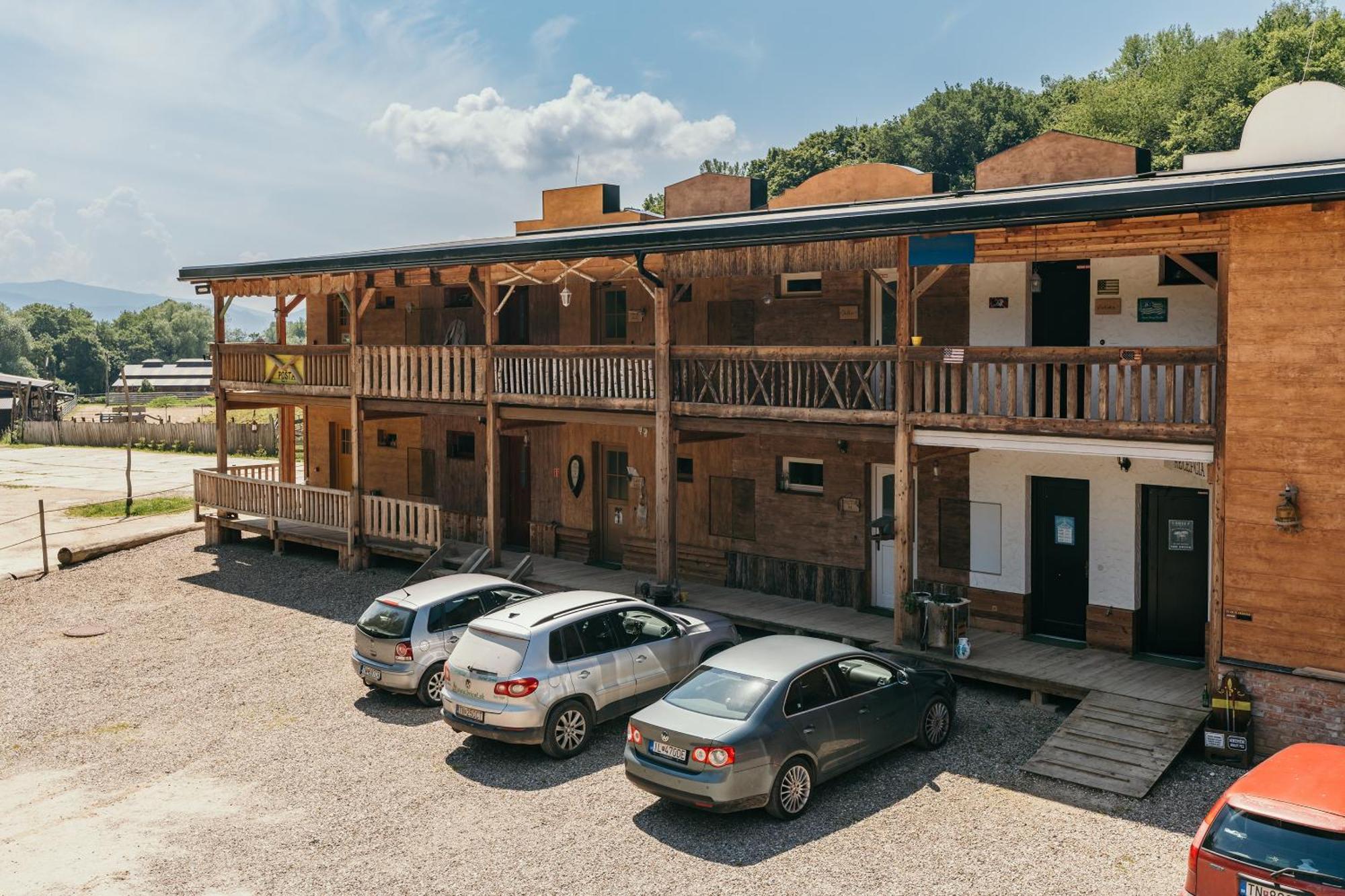 Ranch 13 - Western A Kone Nemsova Exterior photo