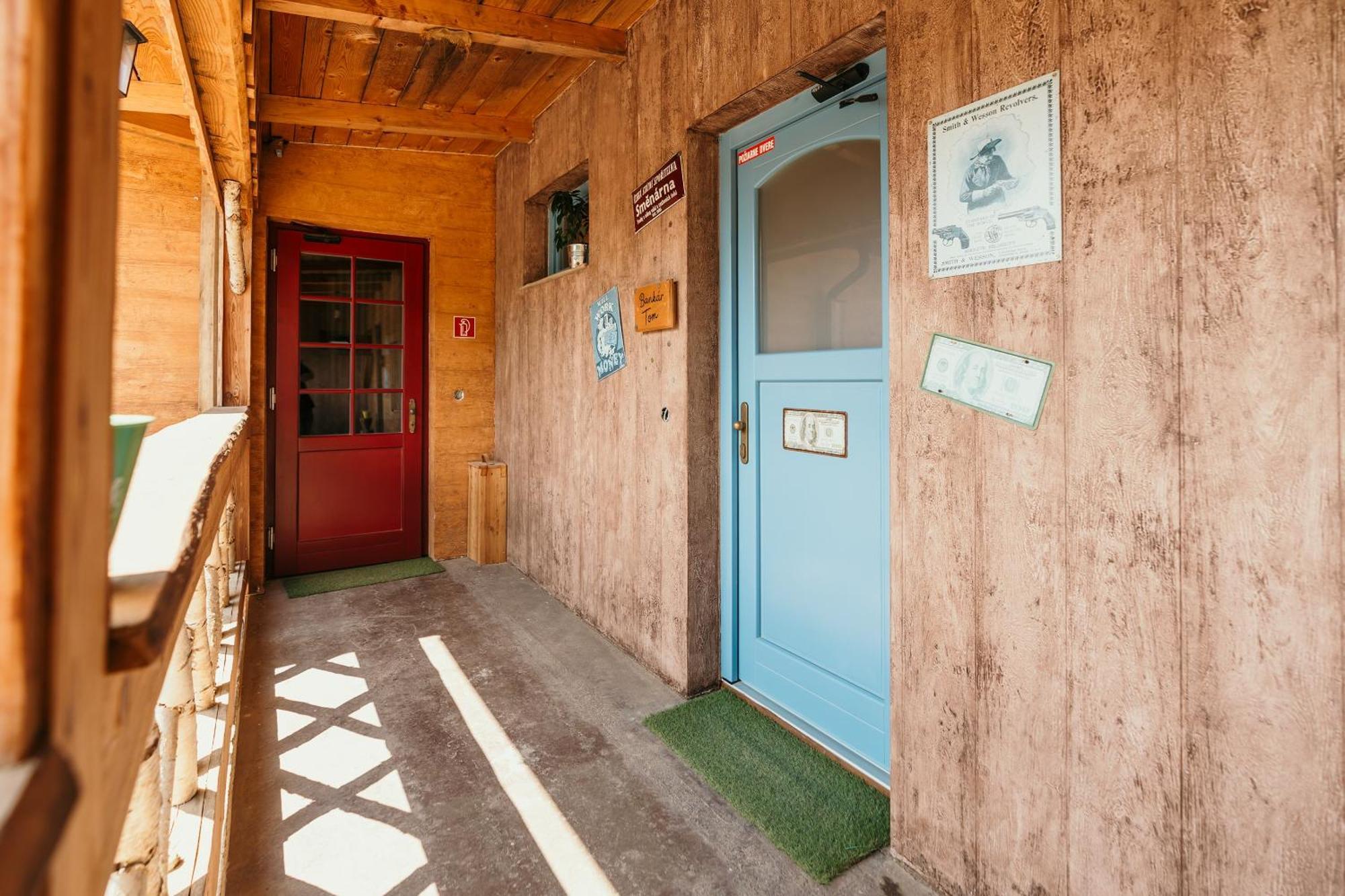 Ranch 13 - Western A Kone Nemsova Room photo