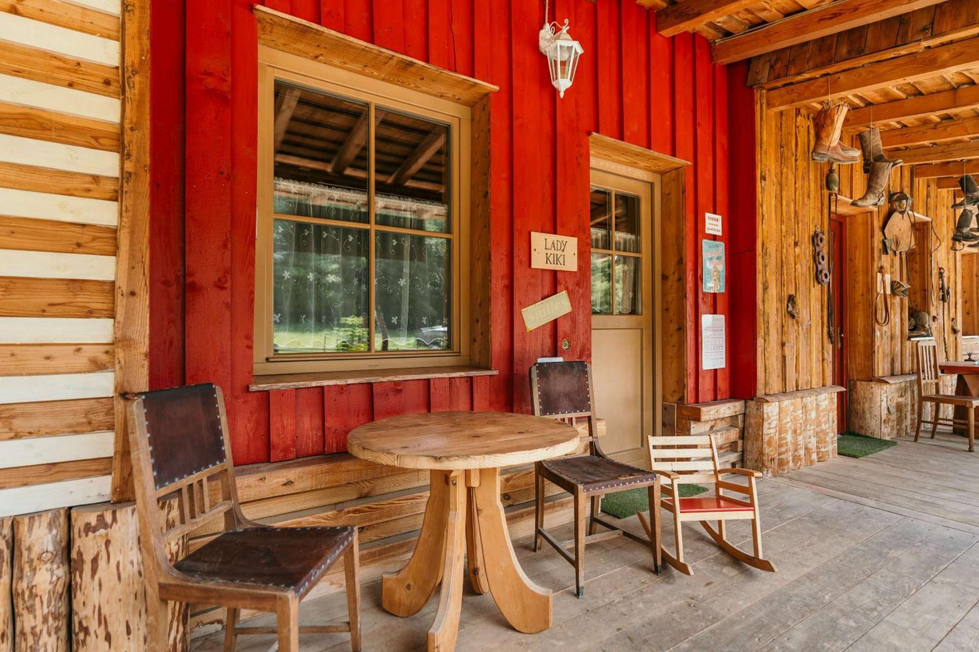 Ranch 13 - Western A Kone Nemsova Room photo