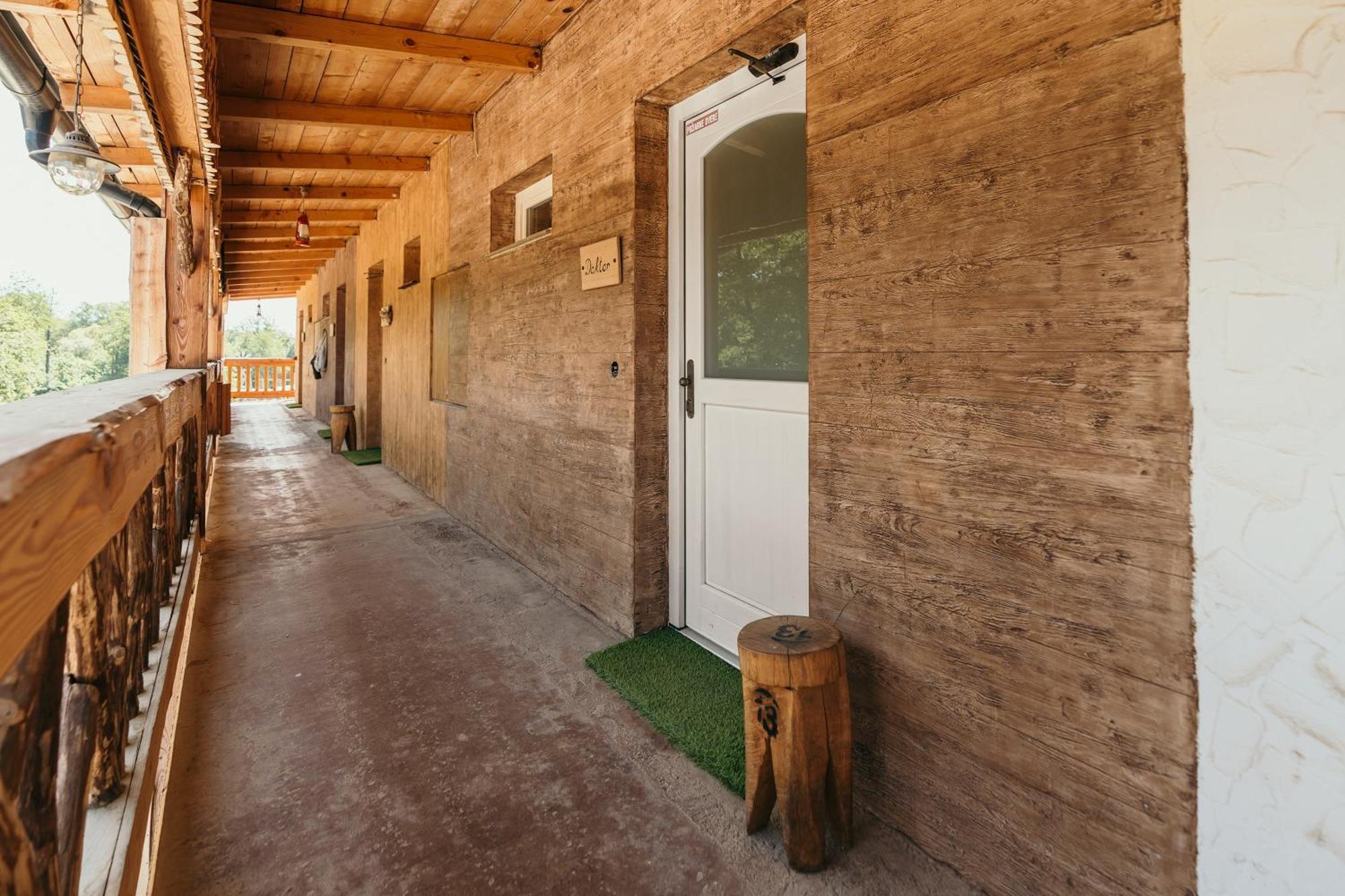 Ranch 13 - Western A Kone Nemsova Room photo